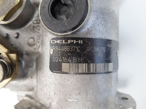 Pompa Wtryskowa 1,9 DW 8 Peugeot Partner R8448B371C