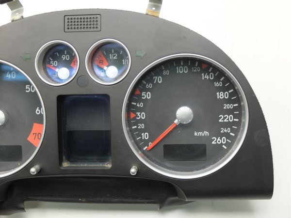 Licznik Obrotomierz Audi TT 8N1920900 02052209902