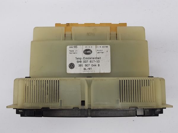 Panel Nawiewu 5HB00761710 3B1907044B VW Golf 4 6061