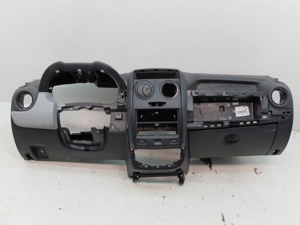 Deska Rozdzielcza Dacia Duster 2013- 681006566R  