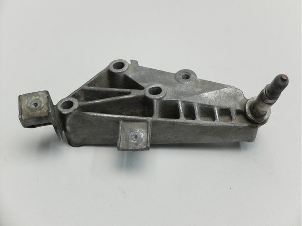Wspornik Silnika 1,9D Renault Kangoo 7700415097
