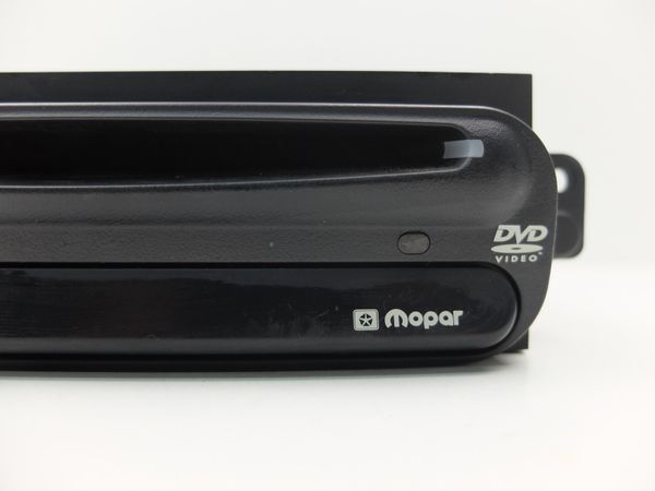 Radio Cd DVD Chrysler Voyager 05080687AA Mopar 1129