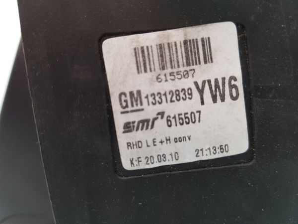 Lusterko Lewe Opel Zafira B 13312839 YW6 615507 RHD 1571 5 pin Anglik