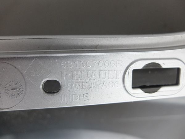 Błotnik Prawy Renault Clio IV TED69 631007609R