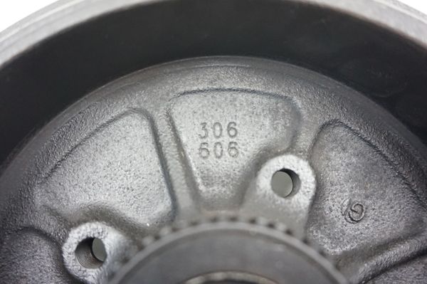 Bęben Hamulcowy 424745 ABS Peugeot 206 106 Saxo 247mm 12581