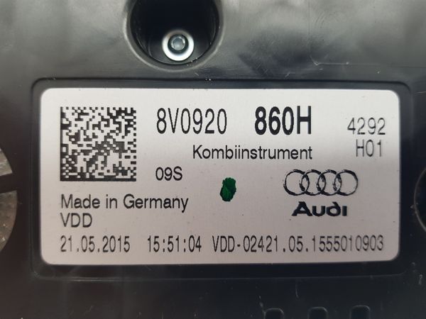 Licznik Obrotomierz Nowy Oryginał Audi A3 8V 8V0920860H 24819