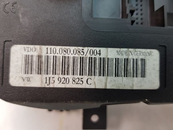 Licznik VW Bora 1J5920825C 110080085004