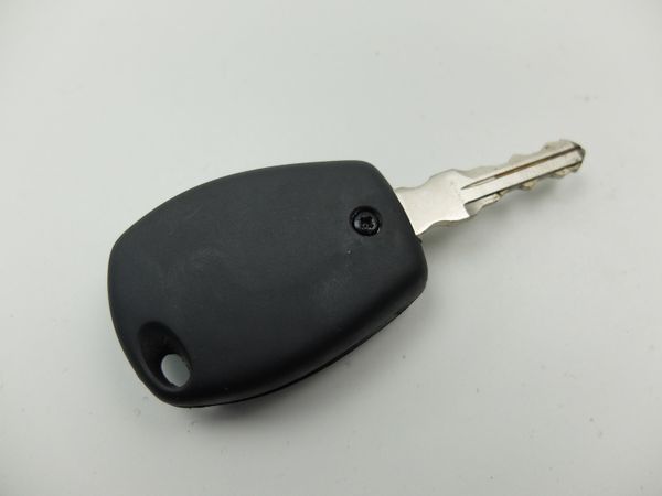 Wkład Zamka Klapy Dacia 905025129R 172510086R Lodgy Sandero Logan 0km