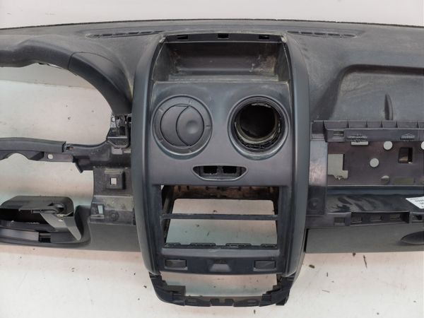Deska Rozdzielcza Dacia Duster 2013- 681006566R  