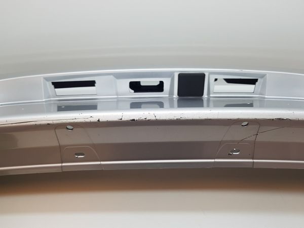 Listwa Klapy Tył 848109121R Clio 4 Renault
